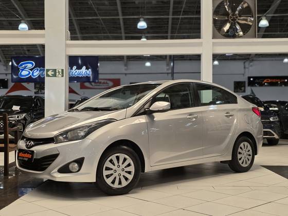 HYUNDAI HB20S 1.6 COMFORT PLUS 16V FLEX 4P MANUAL HYUNDAI HB20S 1.6 COMFORT PLUS 16V FLEX 4P MANUAL